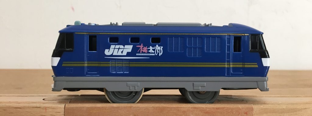 EF210形電気機関車 桃太郎（300番台）
